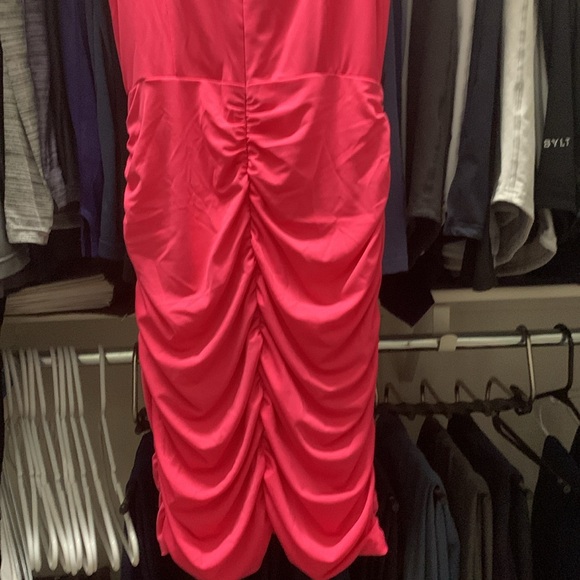 Rutched Barbie pink 3/4 length dress new never worn - Picture 8 of 8